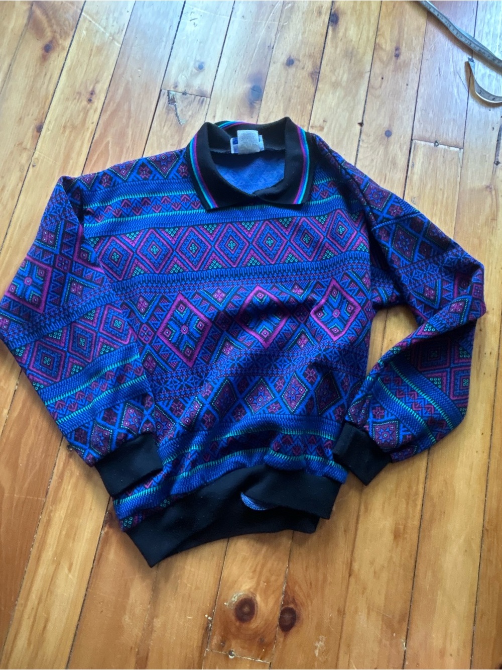 Cape Cod Sportswear Crewneck Sweater small with Geometric Patterns